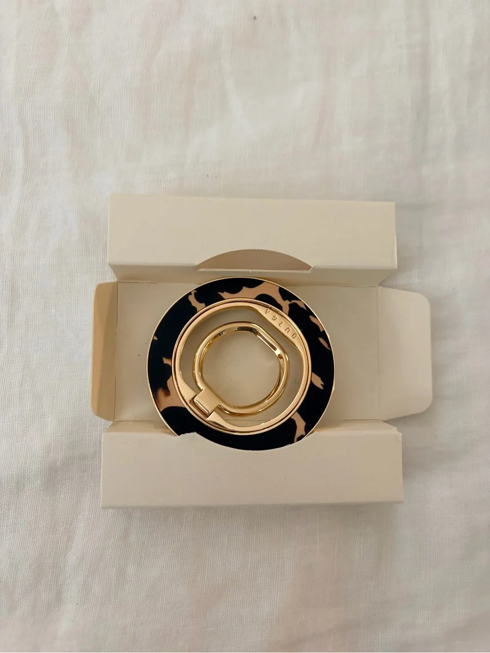 Burga Magnetic Ring Holder - Betty
